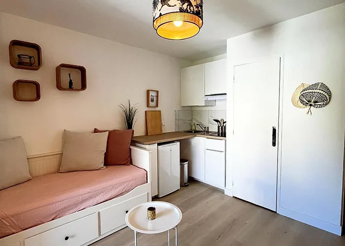 Le Nid Douillet De Jade 아파트 라론드레모레