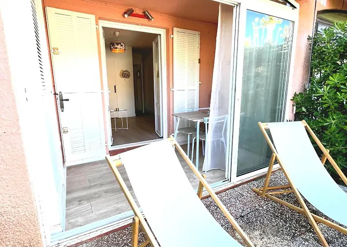 Le Nid Douillet De Jade 아파트 라론드레모레